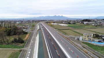 国道17号上武道路勝沢地区舗装工事